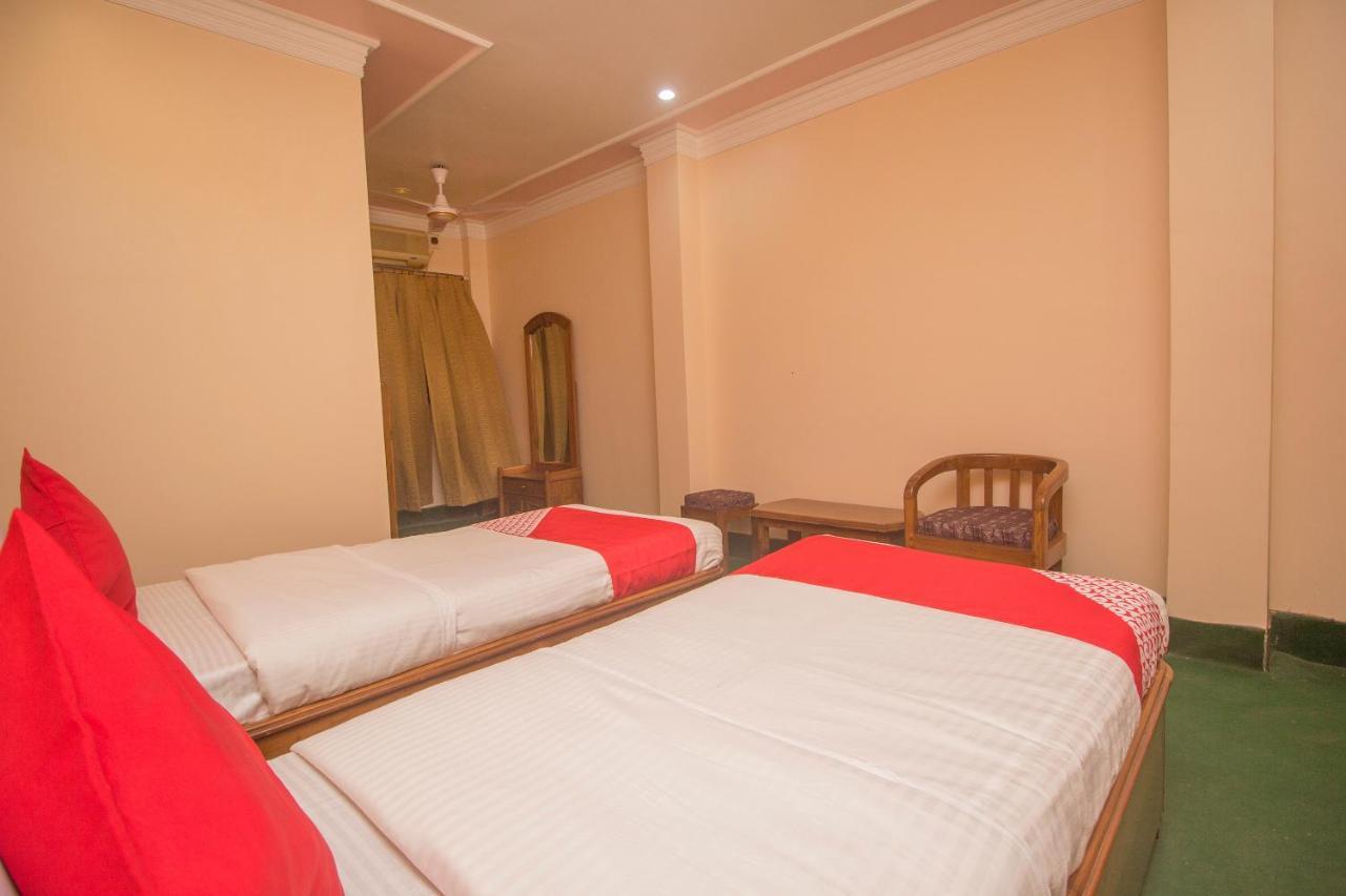 Oyo 48133 Hotel Payel Māldah Exterior foto