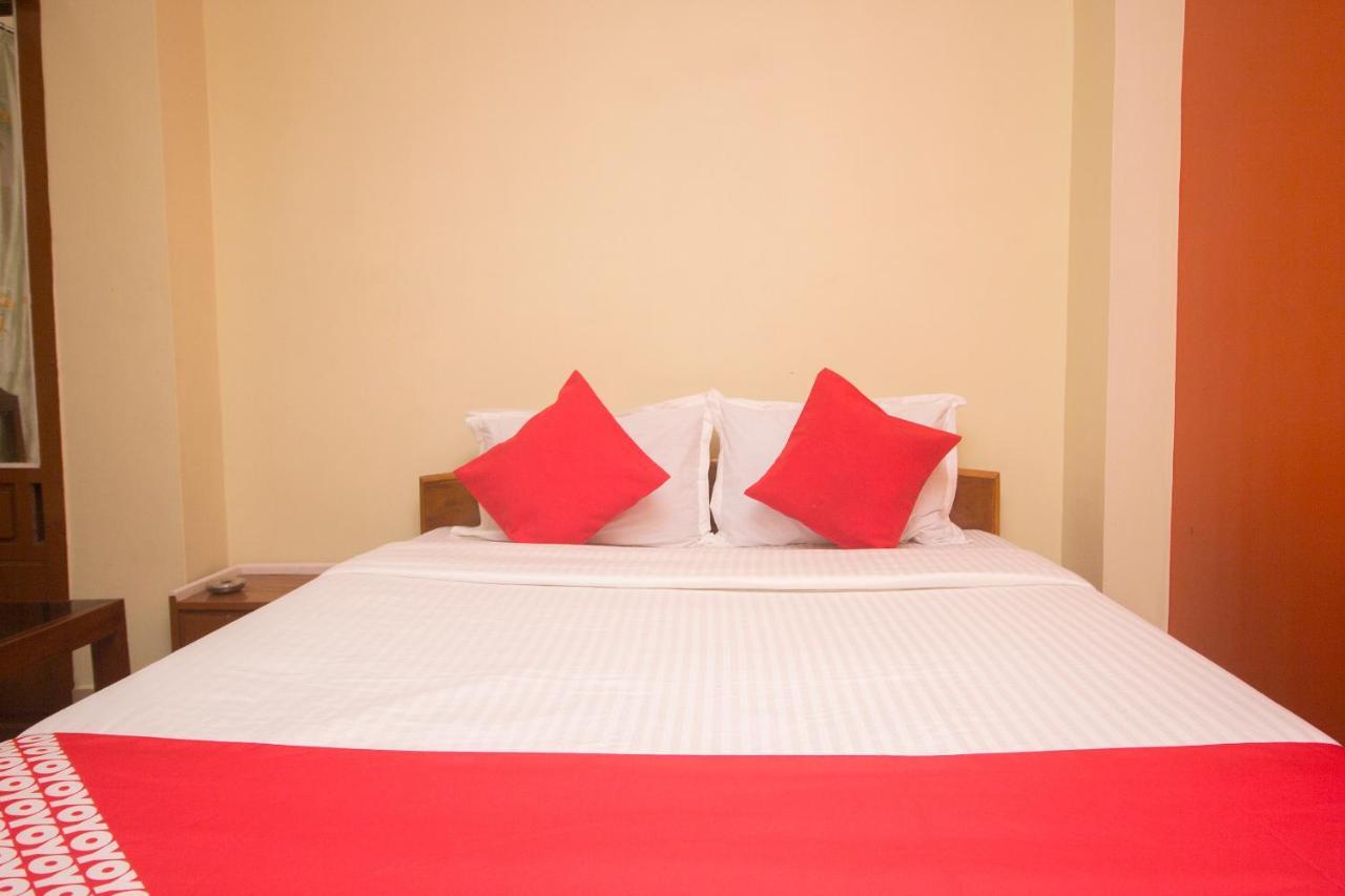 Oyo 48133 Hotel Payel Māldah Exterior foto