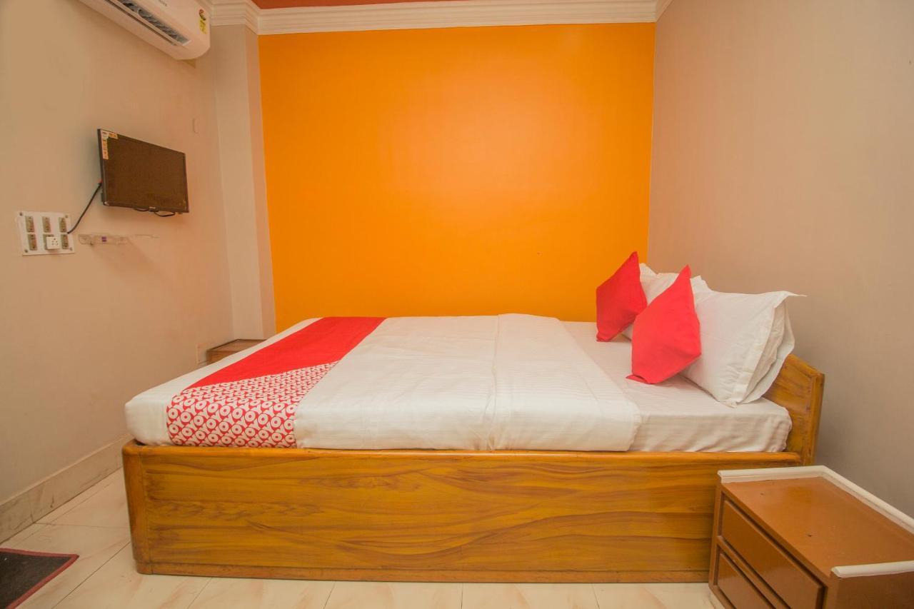 Oyo 48133 Hotel Payel Māldah Exterior foto