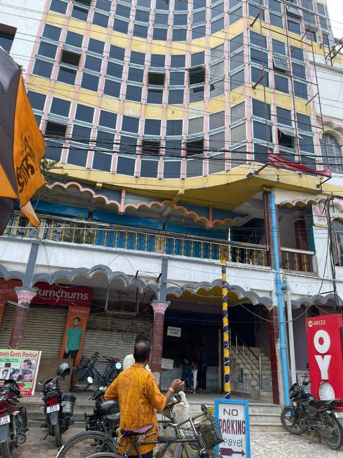 Oyo 48133 Hotel Payel Māldah Exterior foto