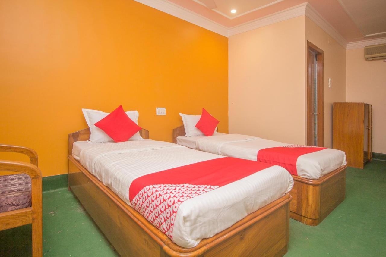 Oyo 48133 Hotel Payel Māldah Exterior foto