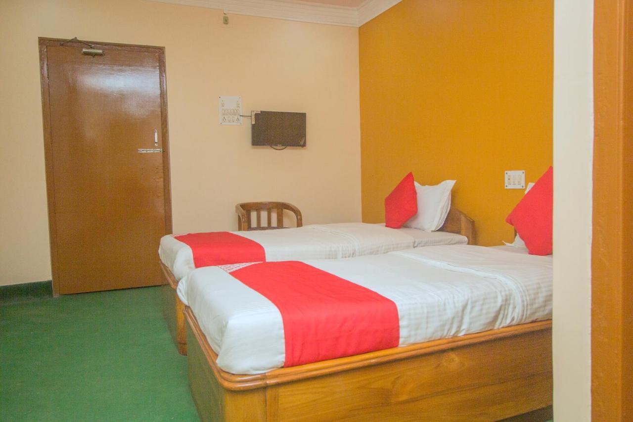 Oyo 48133 Hotel Payel Māldah Exterior foto